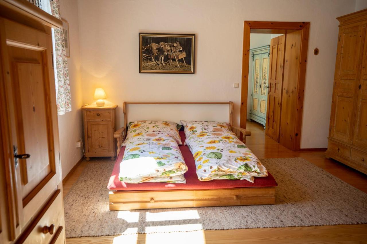 Landhauswohnung Mit Wildromantischem Garten Apartamento Füssen