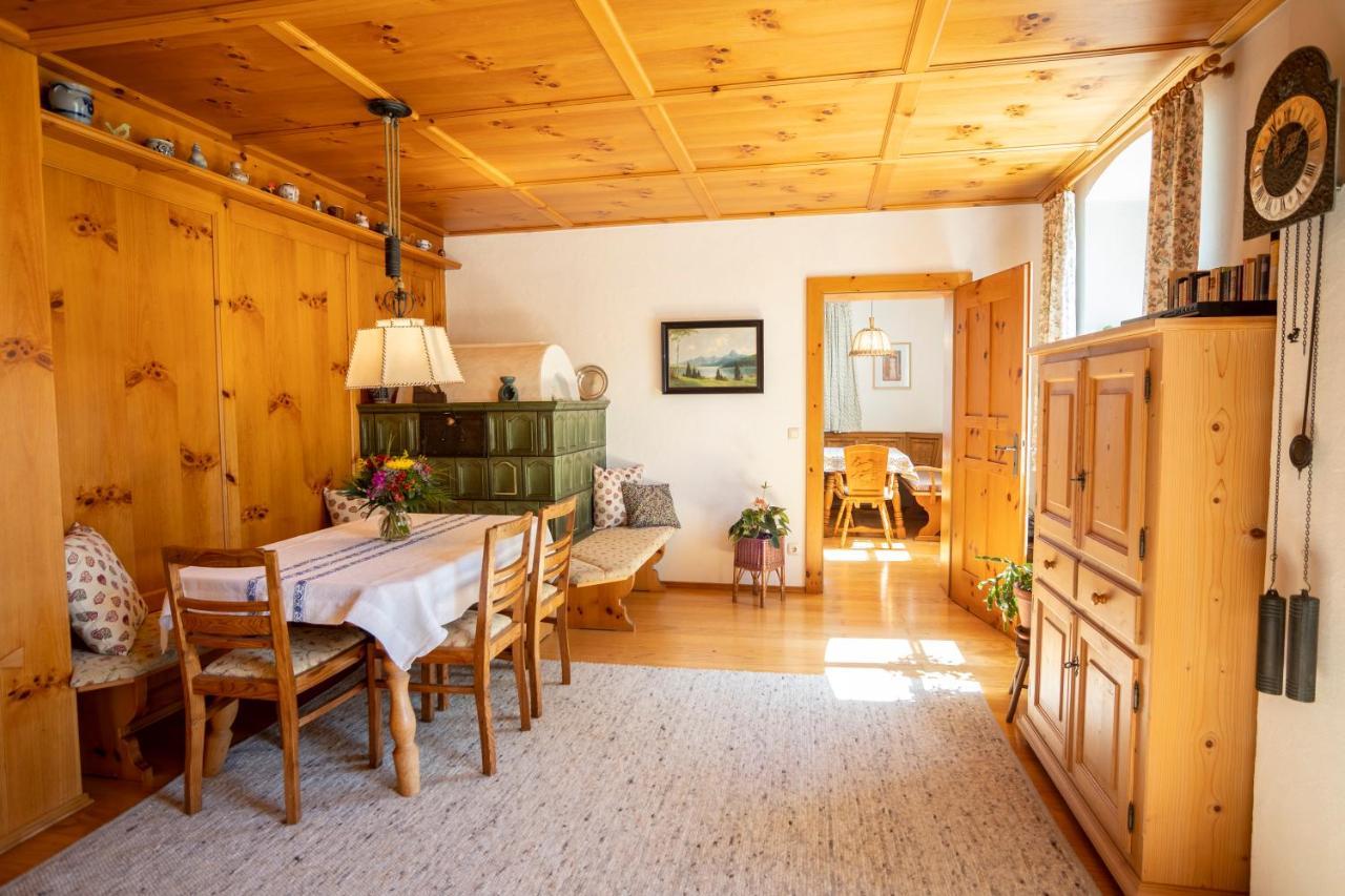 Landhauswohnung Mit Wildromantischem Garten Apartamento *